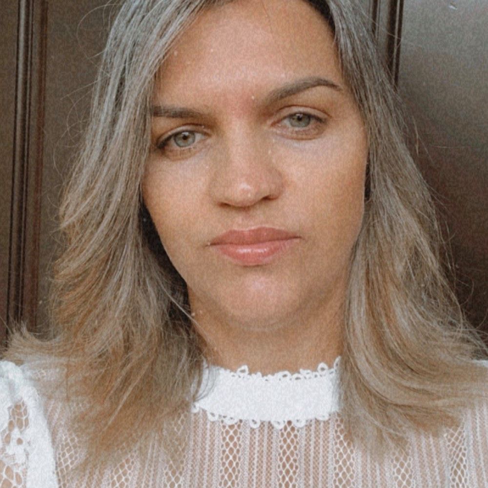 Meet your Posher, Elisangela